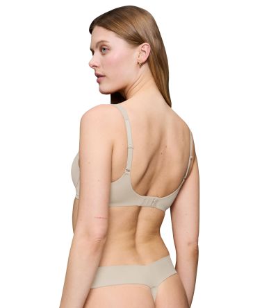 Сутиен Триумф с банел и оформена чашка Body Make Up Illusion WP светло бежево