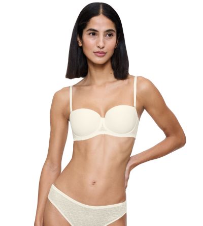 Сутиен Триумф с банел и оформени чашки с откачащи се презрамки Signature Sheer WDP цвят екрю