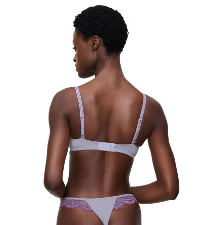 Сутиен Триумф с банел и оформена чашка с Push Up ефект Comfort Glam WHU светло сив