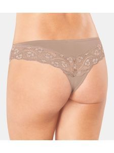 Бикини Триумф тип прашка Lovely Micro Brazilian String бежови